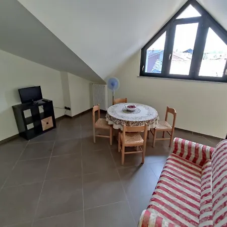Nuovo Con Cucina Ai Piedi Del Monviso Apartment